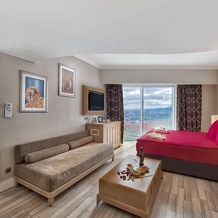 Отель Grand 5*