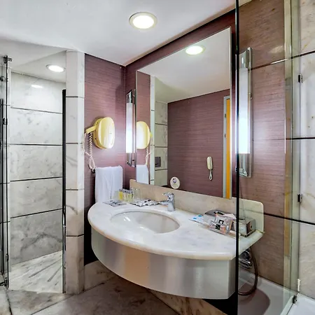 Отель Grand 5*
